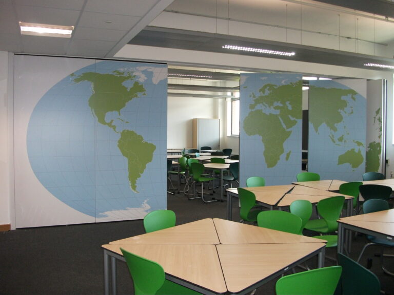 folding partitions
