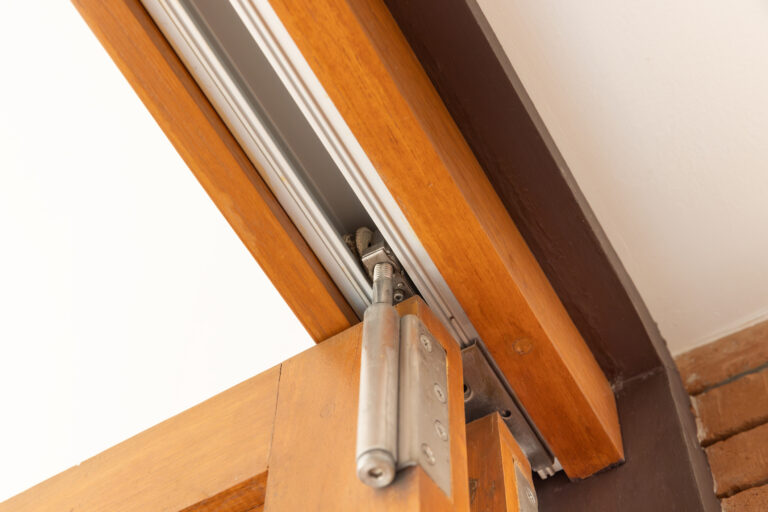 Home 5 sliding partitions